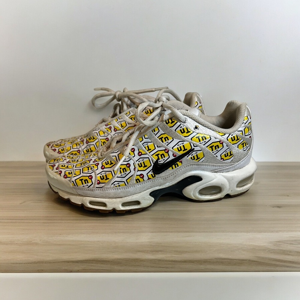 Nike Gets Logo Crazy With the Air Max Plus QS TN Air 903827-100 Size 9